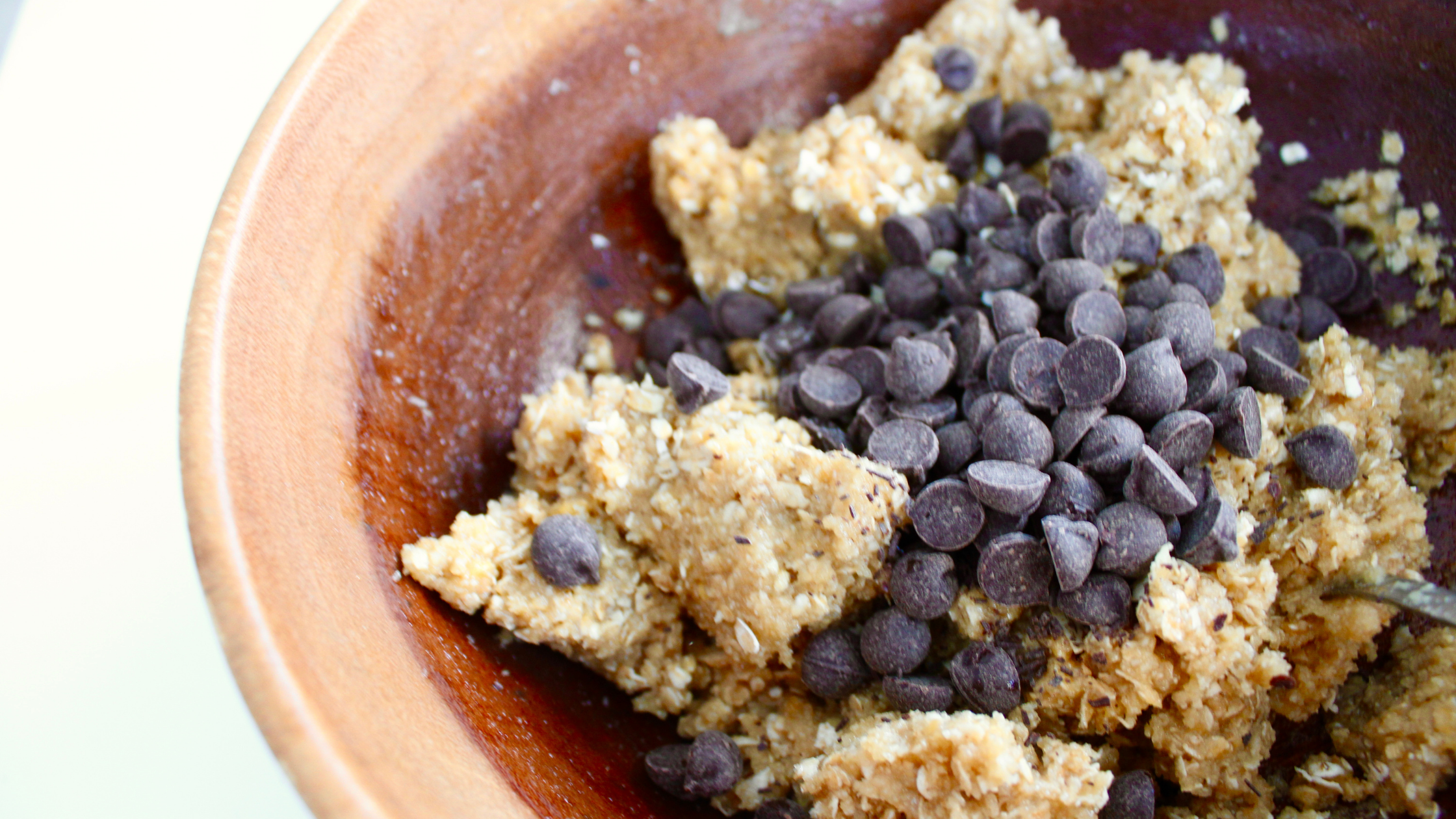 cannabis oatmeal chocolate chip cookies