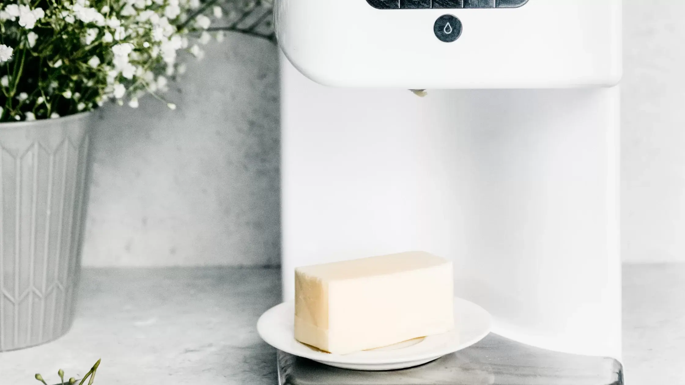 white levo cannabutter machine